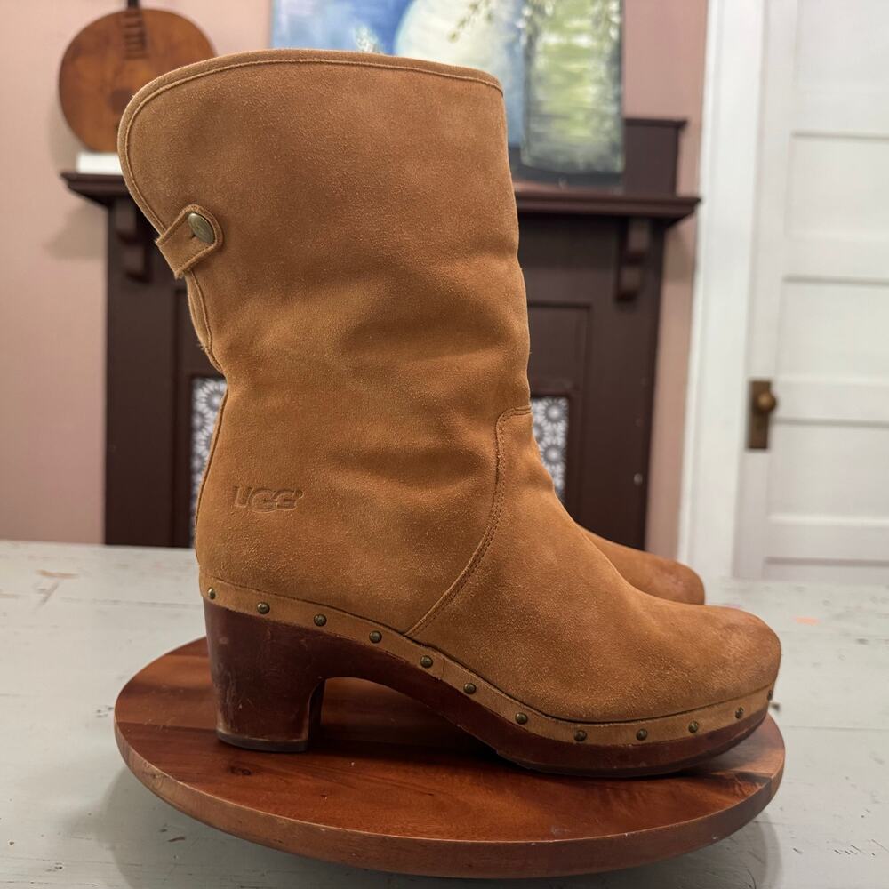 UGG Lynnea Womens Size 9 Chestnut Suede Clog Boots